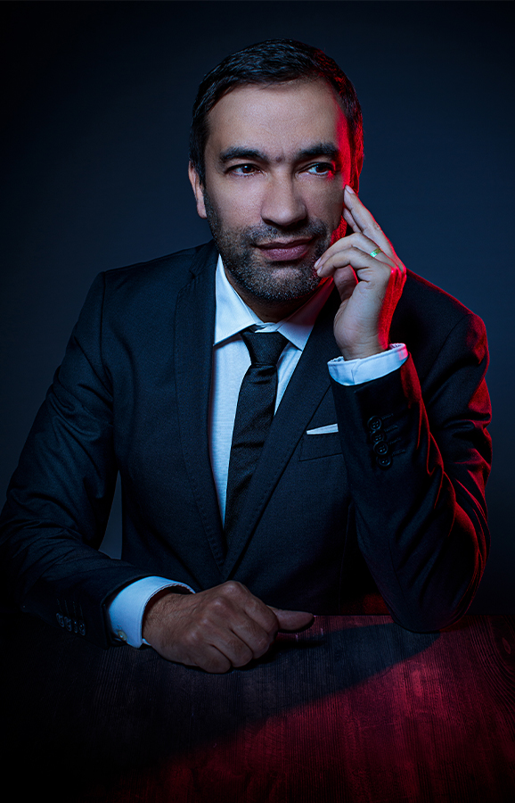 Theo St. John - Thriller Author Portrait